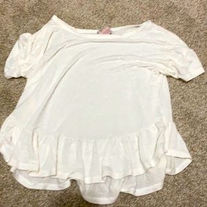 White crime top with ruffles